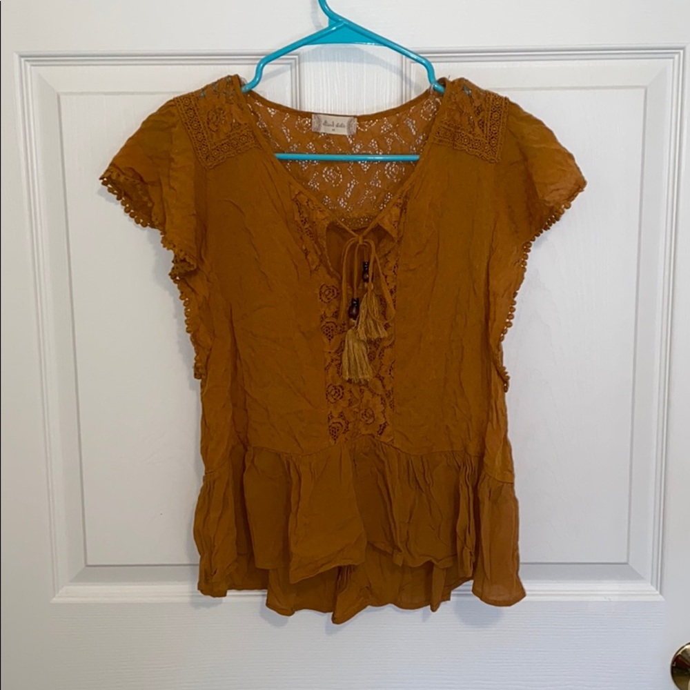 Altar’d state short sleeve shirt
